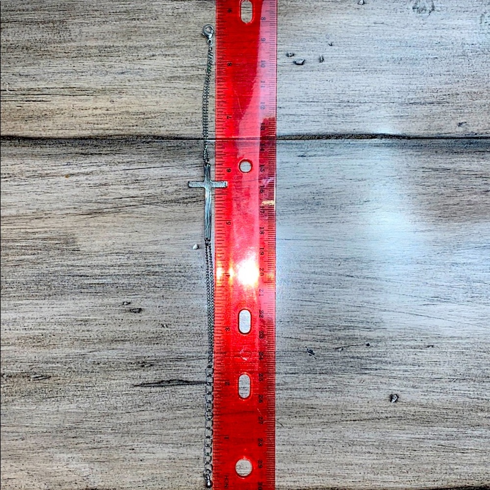 Cross bracelet - Picture 3 of 3